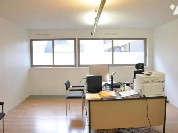 Local commercial 83 m²