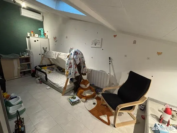 Maison de ville 75 m² avec garage et cour - Foug