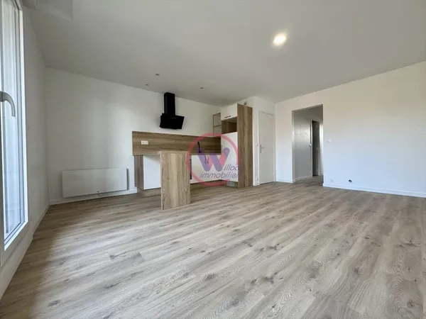 ARRAS PROXIMITE GARE - BEL APPARTEMENT T1 BIS AVEC PLACE DE