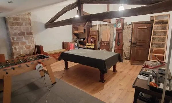 Maison de village avec local commercial
