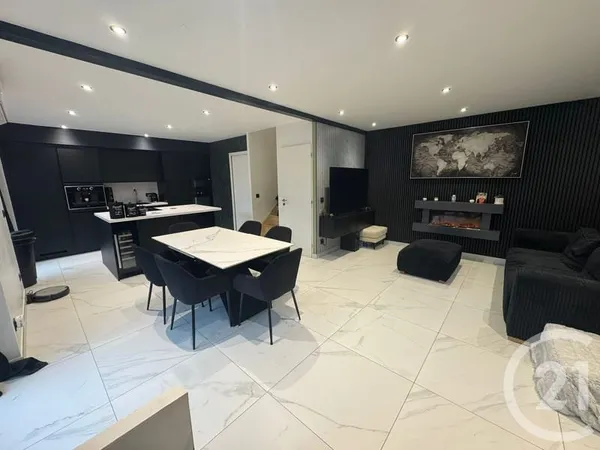 Appartement 4 pièces 82 m²