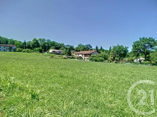 Terrain 3019 m²