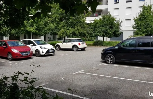 Parking privé voiture Grenoble