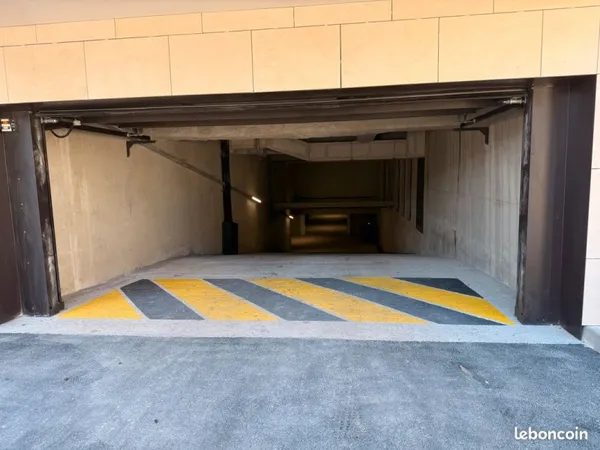 Garage Box double Marseille Prado Borély