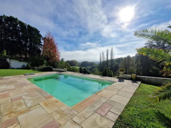Maison de luxe 9 pièces 547 m²