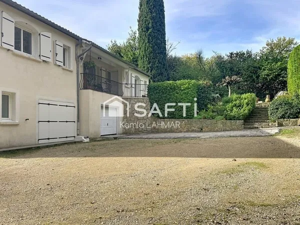 Propriété d'exception,167 m² environ - Terrain 5 730 m² - 7 pièces - 4 chambres