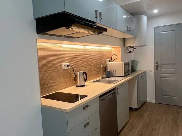 Beau studio meublé 21m2