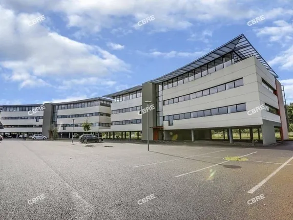 Bureaux 1675 m²