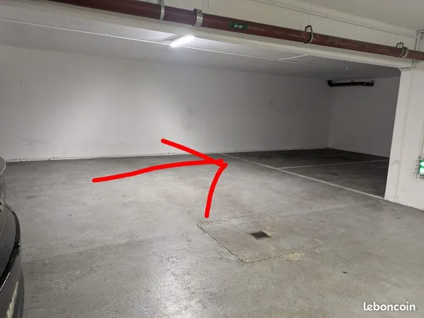 Parking pais 19 - Jourdain - Place des fêtes