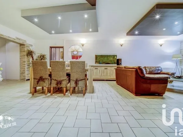 Appartement 5 pièces 151 m²
