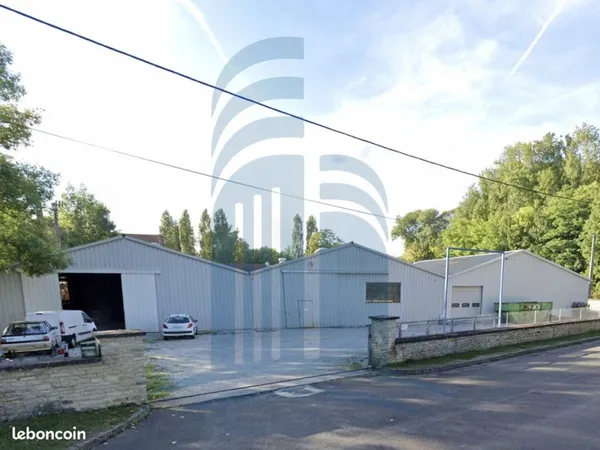Entrepôt 240 m² Diénay