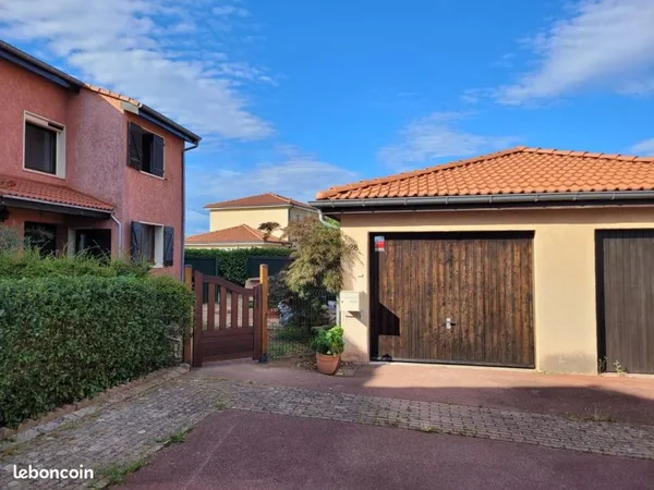 Maison familial - 5 chambres - terrain 462m2 - proche centre L'Arbresle