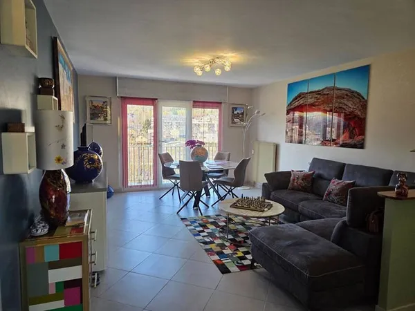 Appartement 3 pièces 82 m²