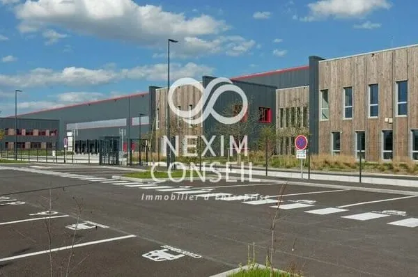 Entrepôt 12598 m²
