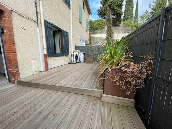 CARCASSONNE - Maison 108m² habitables - 6 chambres - Terrasse
