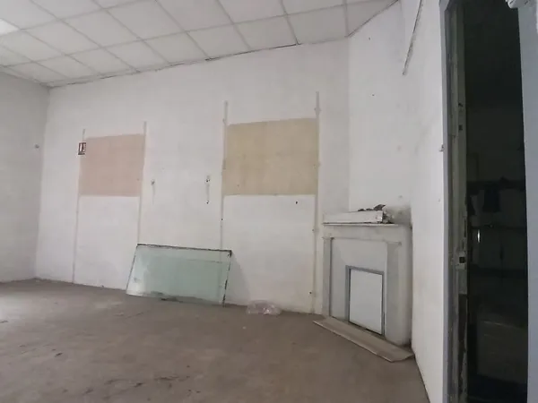 Mur commerce 50 m² a vendre fort potentiel