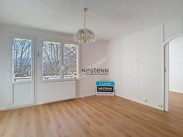 A LOUER- proche JEAN PERROT Appartement traversant, 3 pièces à Grenoble