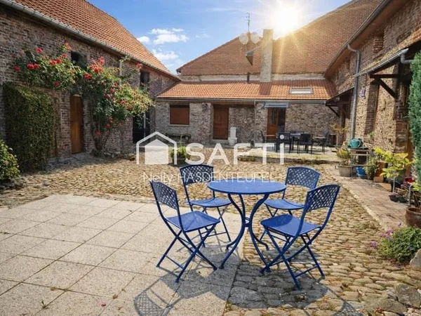 Maison 7 pièces 230 m²