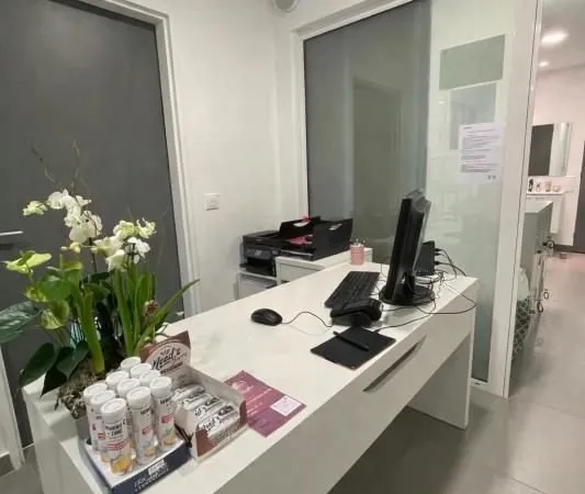 Commerce 98 m²