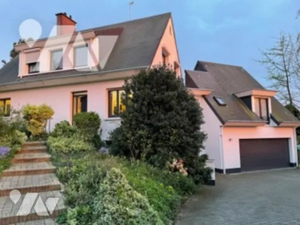 Maison 11 pièces 278 m²