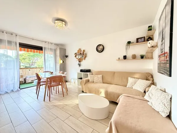 Appartement 3 pièces, au calme et vue verdure, quartier Terr