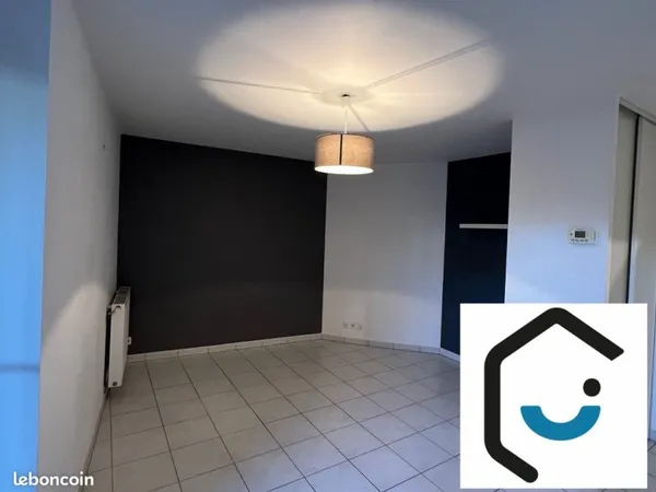 Studio 1 pièce 27 m²