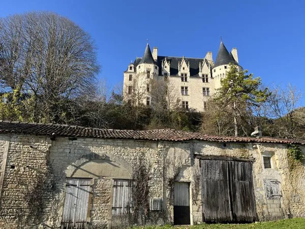 Maison en pierre de 1 pièces principales