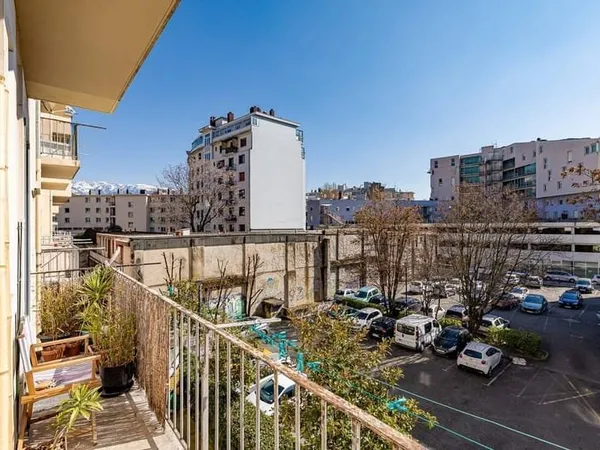 Appartement 2 pièces 52 m²