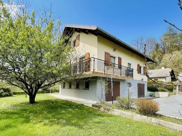 Maison 7 pièces 139 m²