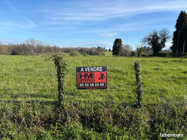 Terrain 2 500 m² Saint Yrieix La Perche