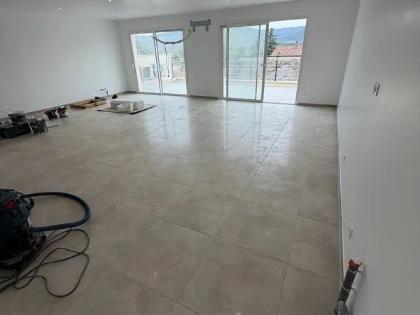 Appartement neuf 105 m² avec terrasse - Peyruis