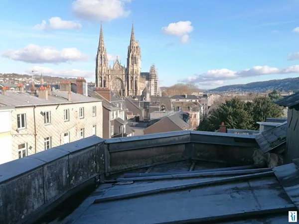 F4 (76000) ROUEN - 36 places des Carmes
