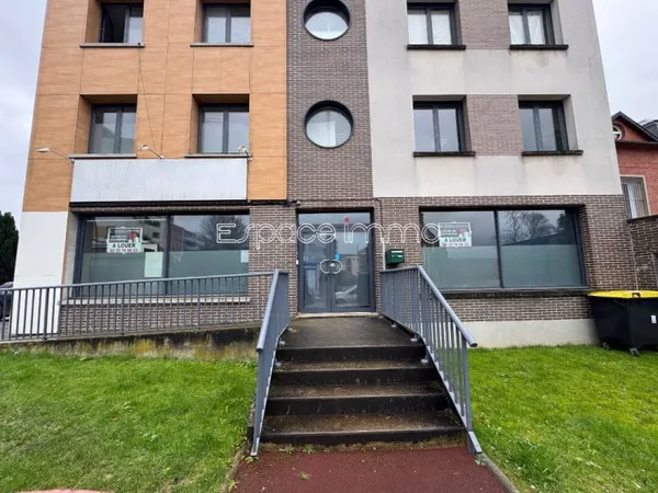 Local commercial 227 m²