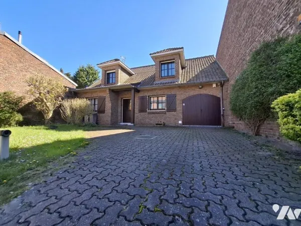 Maison 6 pièces 144 m²
