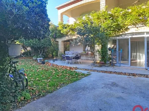 Immeuble de rapport 12 pièces 295 m²