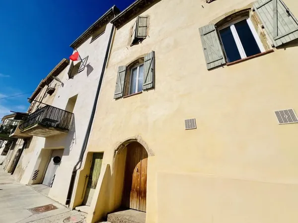 Vente immeuble de rapport avec garage, cellier et terrasse