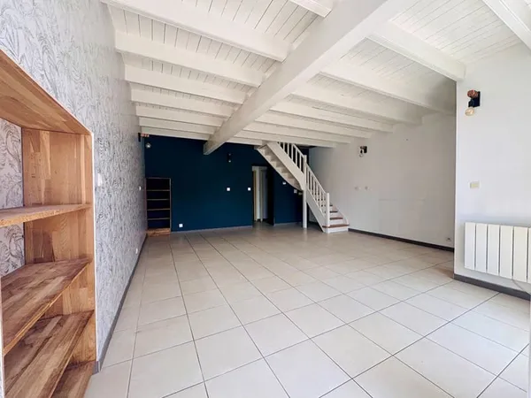 MARANS - Maison charme 125 m² cour, bord canal
