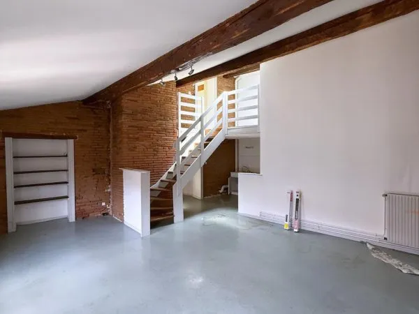 Appartement / plateau en centre ville a rénover