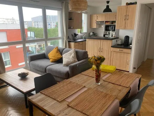 T2 / 47m² / Saint-Denis Porte de Paris (Ligne 13)