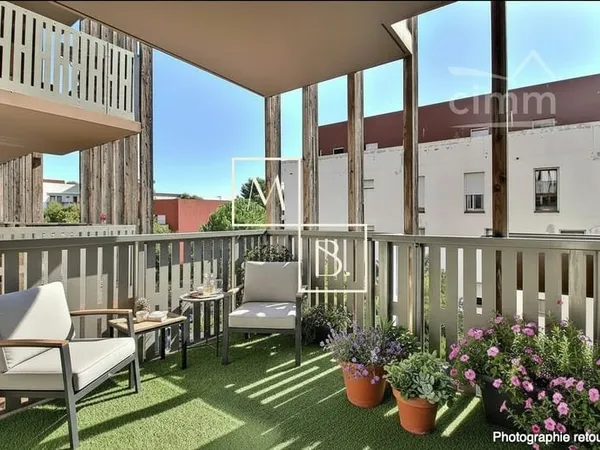 T2 de 41 m2 avec balcon 8 m2 et parking