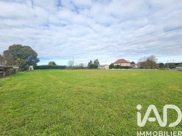 Terrain 1677 m²