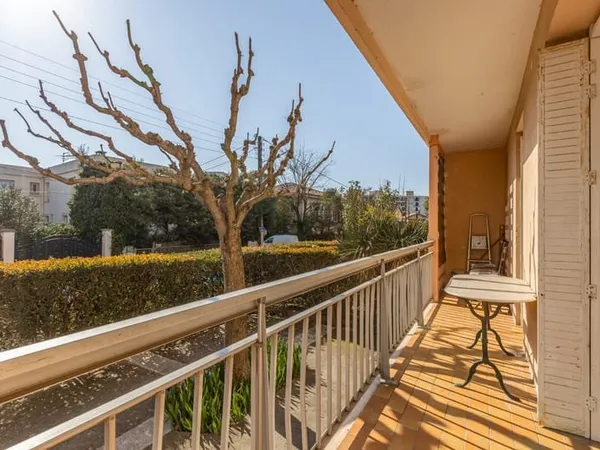 APPARTEMENT - LES AUBES