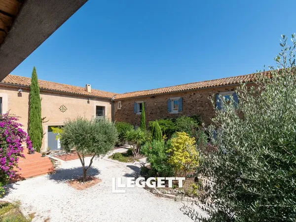 Maison 18 pièce(s), BOUTENAC