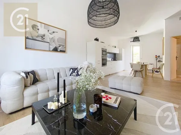 Maison 12 pièces 84 m²
