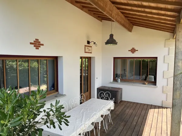 Vends maison Ares de 2020 avec cachet 103m²