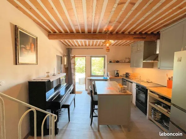 Authentique maison de village rénovée