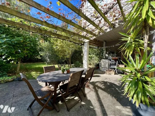 Maison 8 pièces 159 m²