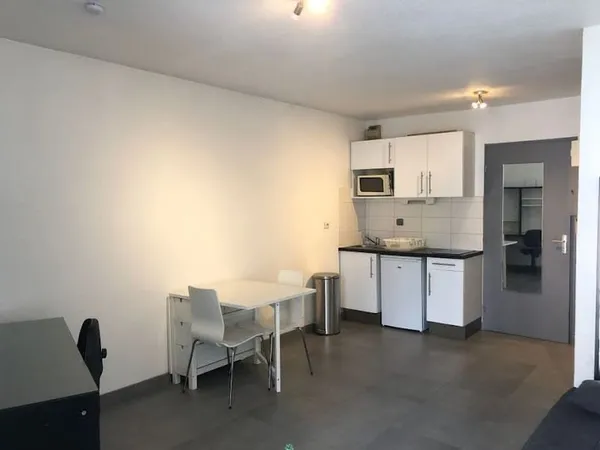 Studio 1 pièce 24 m²