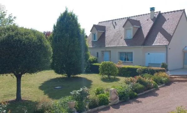 Maison ressente sur grand terrain