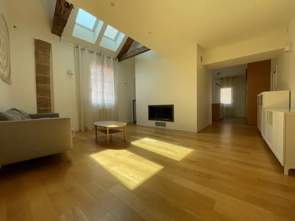 RODEZ Coeur de ville, à louer Appartement T4 Duplex meublé avec terrasse